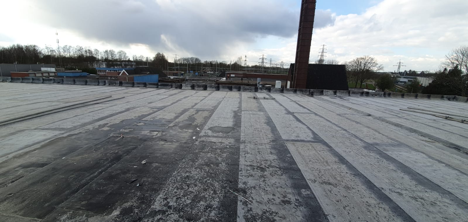 Veldscholten Dakbekking gereed met dak nieuwe bedrijfshal VST BV HENGELO 1